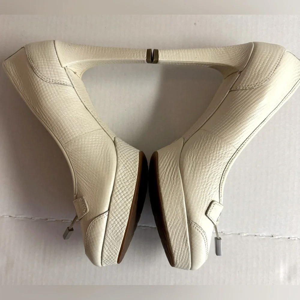 Rockport -Genuine Cream Leather Platforms 4” heel.Size 9.5